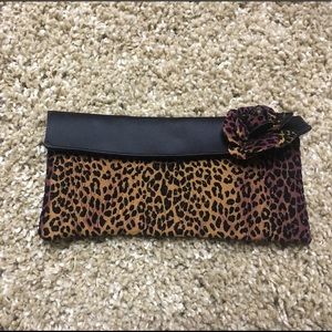 cheetah clutch ✨✨✨